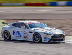 PG平台-包含阿斯顿马丁轻取梅赛德斯，塞恩斯刷新纪录的词条