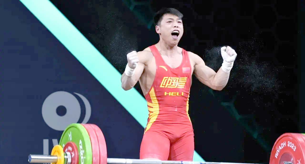 PG电子试玩官网-举重比赛的高强度挑战，豪气干云