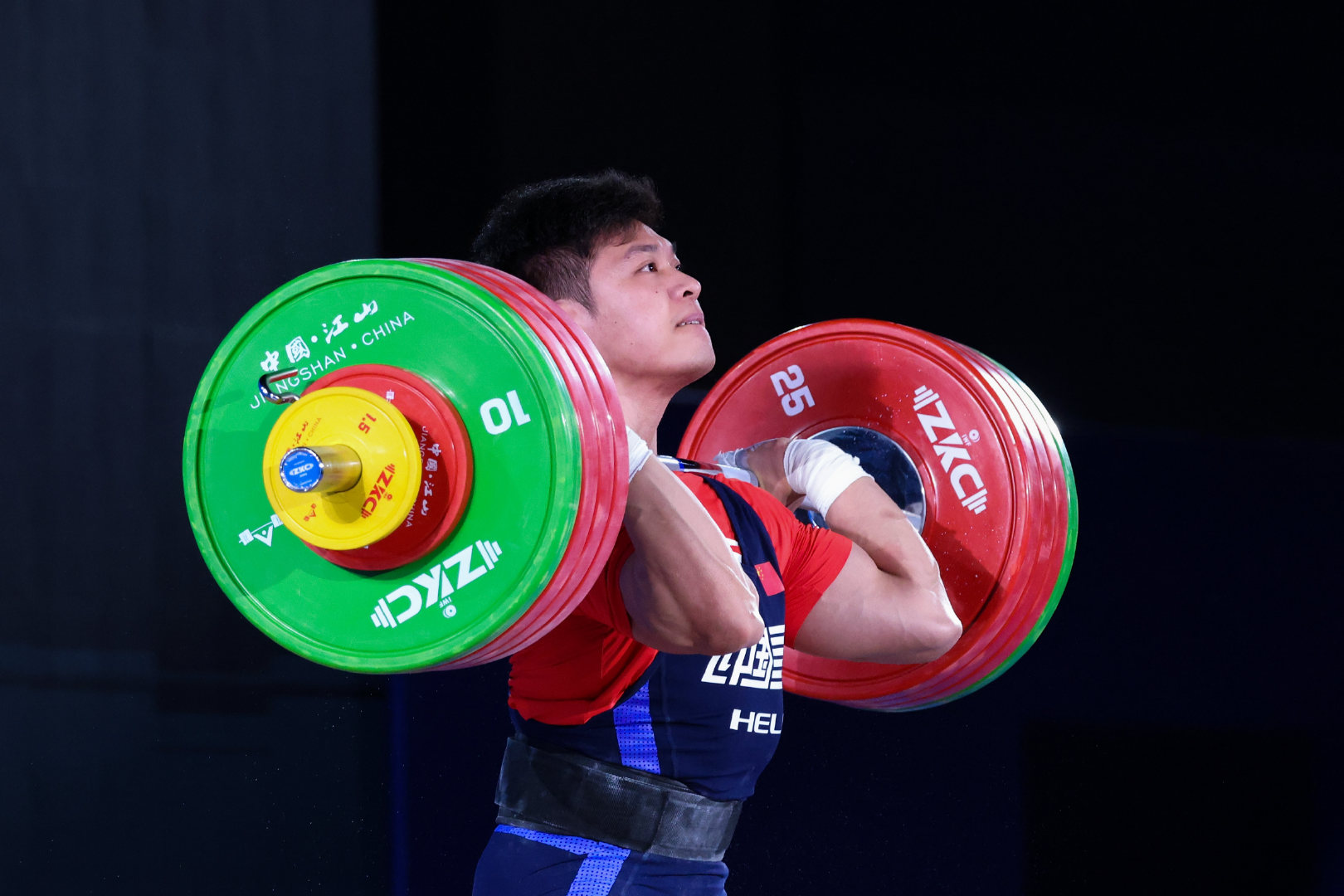 PG电子试玩官网-举重比赛的高强度挑战，豪气干云